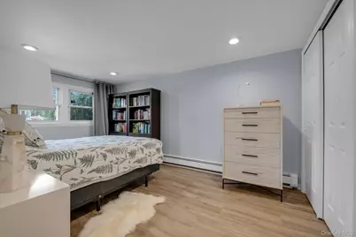 38 Loretta Drive, Syosset, NY 11791 - Photo 11