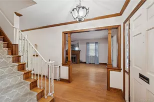 87 Elton St, West Hempstead, NY 11552 - Photo 13