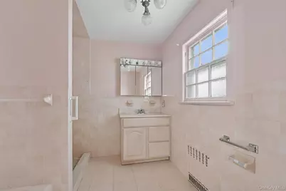 87 Elton Street, West Hempstead, NY 11552 - Photo 23