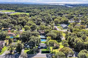 35 Suffolk Rd, Hampton Bays, NY 11946 - Photo 3