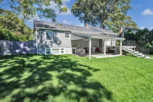 35 Suffolk Rd, Hampton Bays, NY 11946 - Photo 11