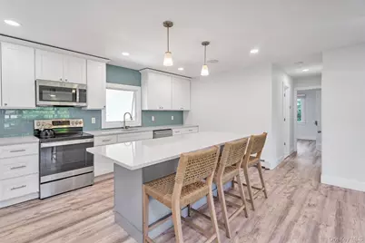 35 Suffolk Road, Hampton Bays, NY 11946 - Photo 23