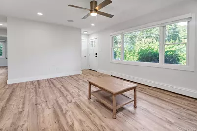 35 Suffolk Road, Hampton Bays, NY 11946 - Photo 19