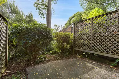 9 Round Hill Road, Dobbs Ferry, NY 10522 - Photo 17