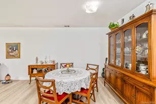 202 Pointe Cir N, Coram, NY 11727 - Photo 7