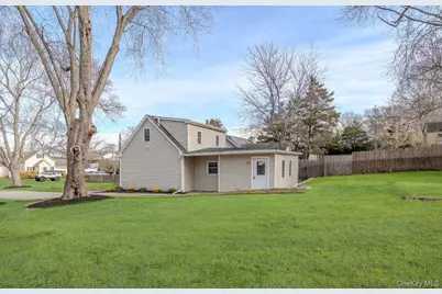 50 Peconic Street, Selden, NY 11784 - Photo 5