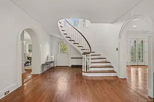 2 Park Dr S, Rye, NY 10580 - Photo 5