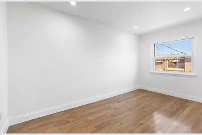 836 E 221st Street, Bronx, NY 10467 - Photo 25