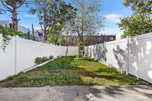 836 E 221st St, Bronx, NY 10467 - Photo 29