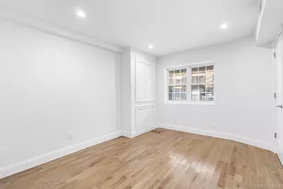 836 E 221st Street, Bronx, NY 10467 - Photo 9