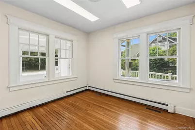 1018 Roanoke Avenue, Riverhead, NY 11901 - Photo 5