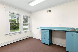 1018 Roanoke Ave, Riverhead, NY 11901 - Photo 11