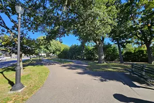 153-27 Foch Blvd, Jamaica, NY 11434 - Photo 13