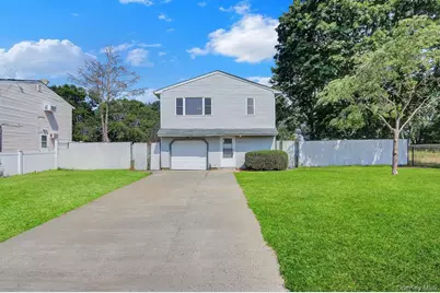 101 Miller Avenue, Central Islip, NY 11722 - Photo 3