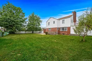 28 Elizabeth Ave, Hempstead, NY 11550 - Photo 29