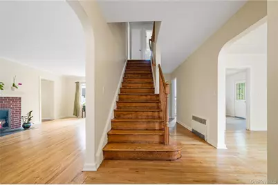 28 Elizabeth Avenue, Hempstead, NY 11550 - Photo 11