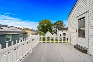 28 Elizabeth Ave, Hempstead, NY 11550 - Photo 23