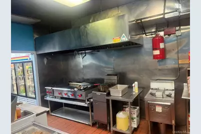 106-13 Guy R Brewer Blvd, Jamaica, NY 11433 - Photo 9