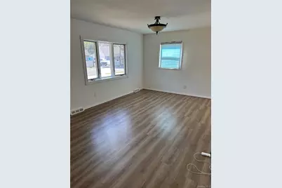 100 Marshall Drive, Selden, NY 11784 - Photo 5