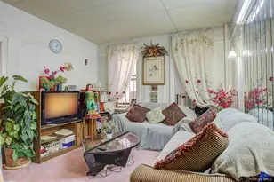 41-41 41st St, Sunnyside, NY 11104 - Photo 9
