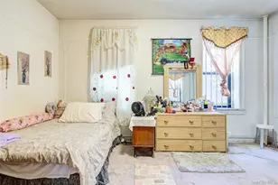 41-41 41st St, Sunnyside, NY 11104 - Photo 11