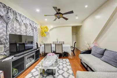 9507 239 Street, Floral Park, NY 11001 - Photo 7