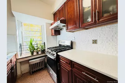 88-11 Elmhurst Avenue #C7, Elmhurst, NY 11373 - Photo 5