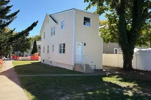 191-47 114th Dr, Saint Albans, NY 11412 - Photo 3