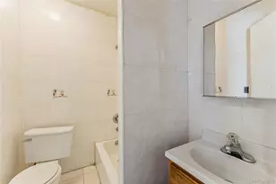 194-31 114th Rd, Saint Albans, NY 11412 - Photo 7