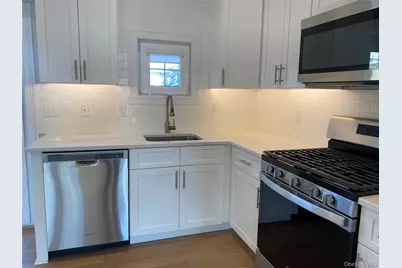 515 Jackson Avenue #38, Lindenhurst, NY 11757 - Photo 3