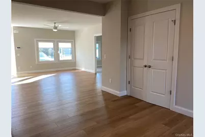 515 Jackson Avenue #38, Lindenhurst, NY 11757 - Photo 5