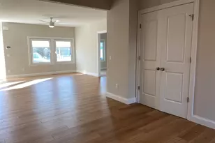 515 Jackson Ave, Lindenhurst, NY 11757 - Photo 5