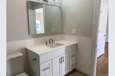 515 Jackson Avenue #38, Lindenhurst, NY 11757 - Photo 11