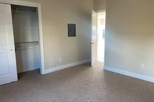 515 Jackson Ave, Lindenhurst, NY 11757 - Photo 9