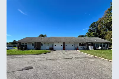 22B Guilford Court #22B, Ridge, NY 11961 - Photo 5