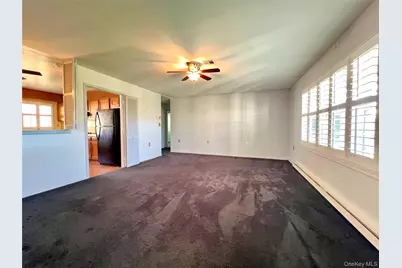 22B Guilford Court #22B, Ridge, NY 11961 - Photo 7