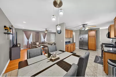 7 Manhattan Avenue, Middletown, NY 10940 - Photo 11