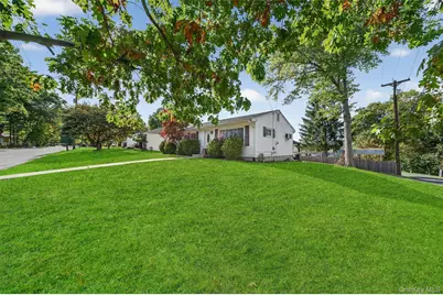 7 Manhattan Avenue, Middletown, NY 10940 - Photo 3