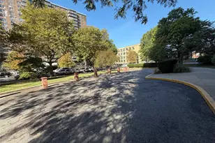 880 Boynton Ave, Bronx, NY 10473 - Photo 11