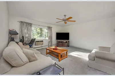 56 Richmond Boulevard #2B, Ronkonkoma, NY 11779 - Photo 5