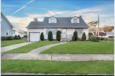 1024 Mahopac, West Hempstead, NY 11552 - Photo 1