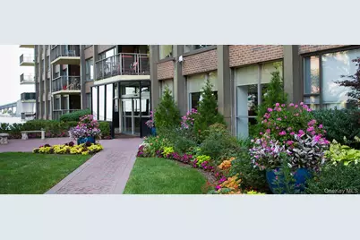 166-25 Powells Cove Boulevard #10G, Whitestone, NY 11357 - Photo 31