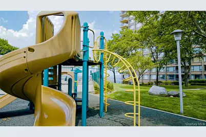 166-25 Powells Cove Boulevard #10G, Whitestone, NY 11357 - Photo 27