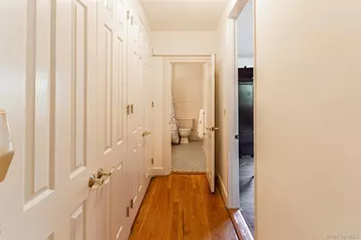 3 Midland Gardens #3K, Bronxville, NY 10708 - Photo 9