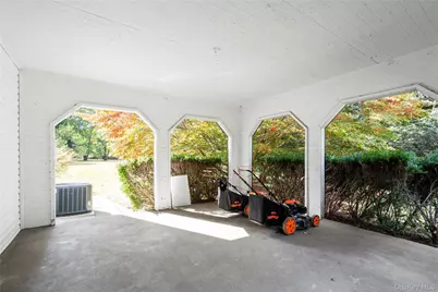 897 Ripley Lane, Muttontown, NY 11771 - Photo 13