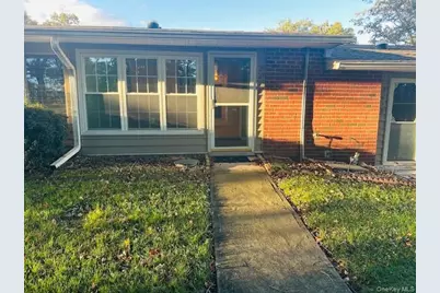 261 Unit D Newcastle Court, Ridge, NY 11961 - Photo 3