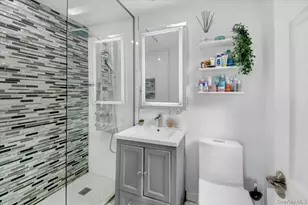 610 Waring, Bronx, NY 10467 - Photo 19