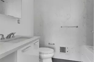 353 E 104th St, New York, NY 10029 - Photo 11