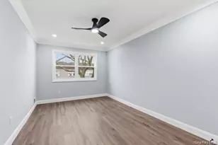 2733 Schleigel Blvd, Amityville, NY 11701 - Photo 17