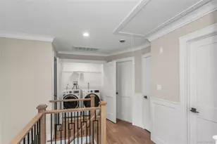 22 Cheshire Ave, Syosset, NY 11791 - Photo 29